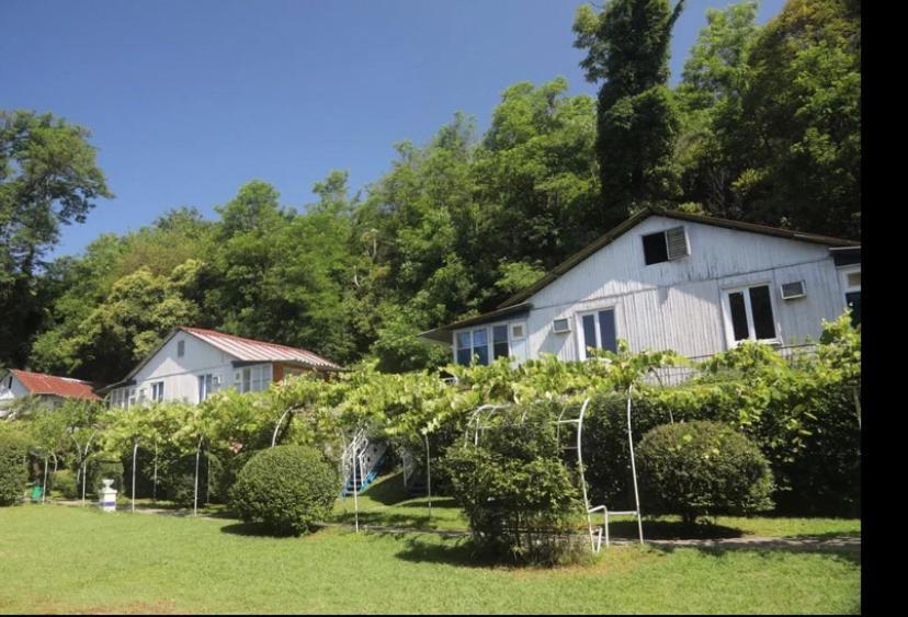 Hôtel Baza Otdyha Miya à Goudaouta Extérieur photo